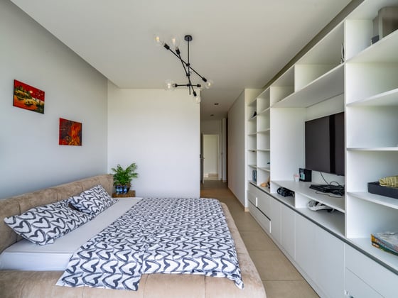 Renovated Dubai Hills Villa with a Private Pool, picture 19