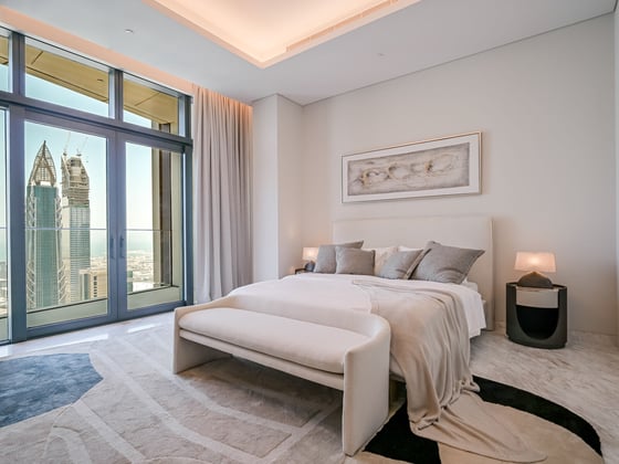 Refined Furnished Penthouse in Downtown Dubai, picture 8