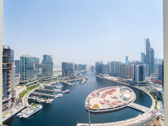 Refined Waterfront Apartment in Business Bay, picture 25