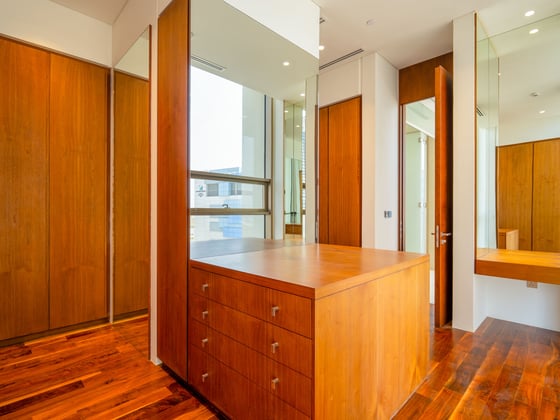 Refined Waterfront Apartment in Business Bay, picture 12