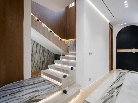 Sophisticated Villa with Private Pool and Terrace, picture 26