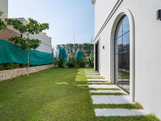 Sophisticated Villa with Private Pool and Terrace, picture 33
