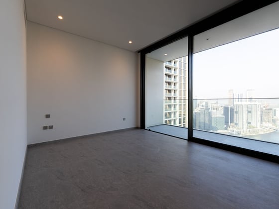 Elegant Waterfront Apartment in Business Bay, picture 12