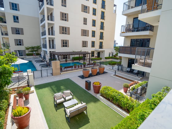 Exquisite La Mer Apartment with Marina Views, picture 19