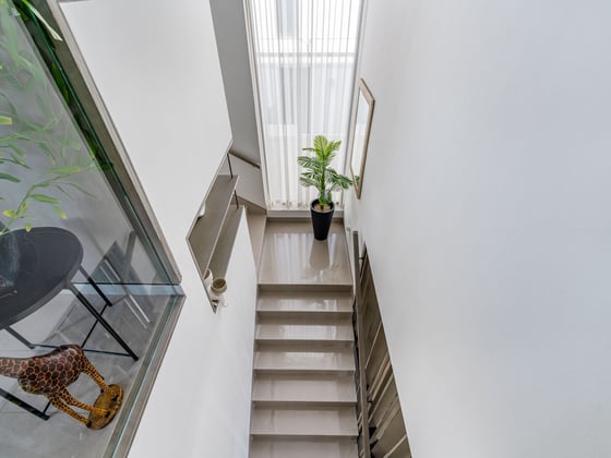 Exclusive | Fully Furnished | Single Row, picture 9