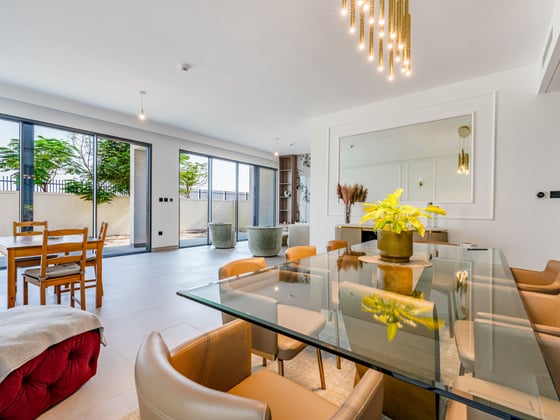 Exclusive | Fully Furnished | Single Row, picture 3