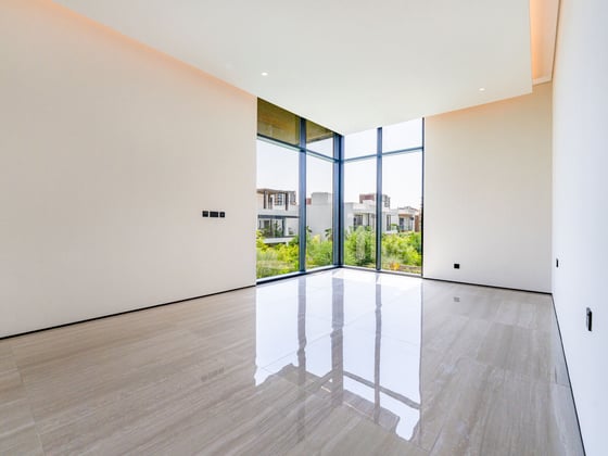 Contemporary Villa with Private Pool and Elevator, picture 12