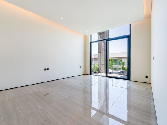 Contemporary Villa with Private Pool and Elevator, picture 16