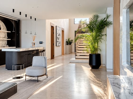 Bespoke Italian Design | Beach Villa | Vacant, picture 5