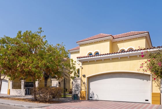Tranquil Jumeirah Park Villa with Private Garden, picture 18