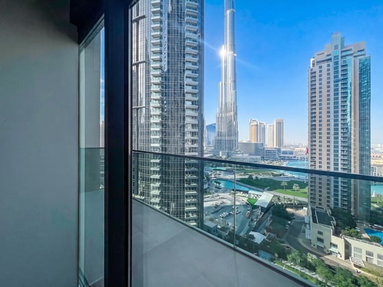 Elegant Downtown Apartment with Burj Khalifa View, picture 8