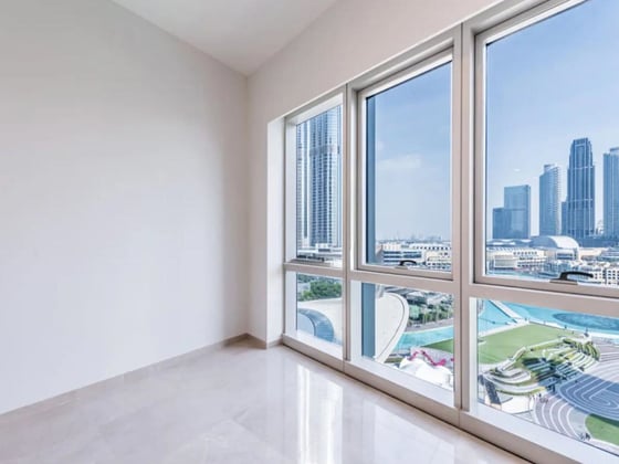 Refined Downtown Apartment with Burj Khalifa View, picture 13