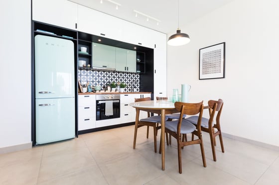 Collective, picture 1