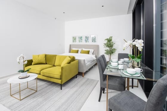 Marquise Square, picture 10