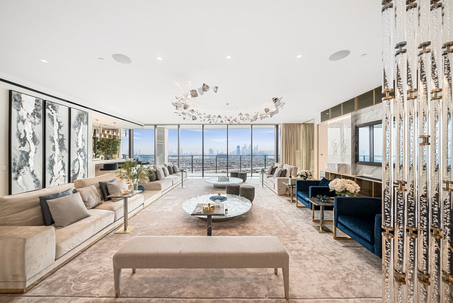 **An Exquisite Residence with Penthouse Prestige**, picture 1