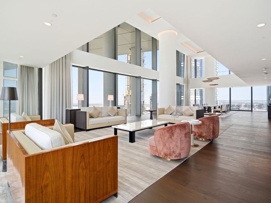 Exquisite Waterfront Apartment by Dorchester, picture 1