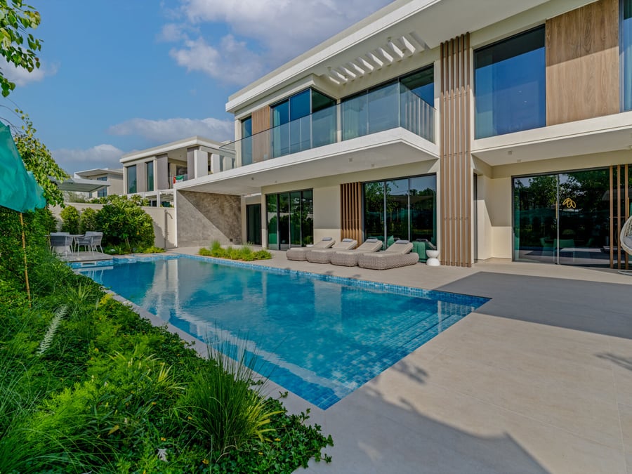 Fully Furnished and Upgraded Luxury Villa, picture 1