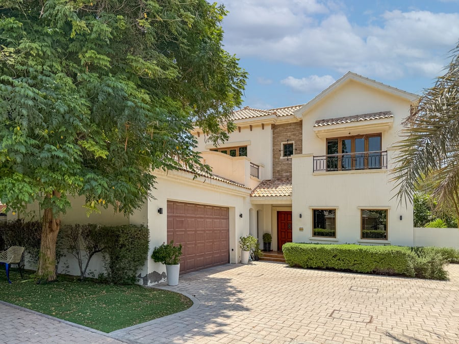 A Fairway Gem with Golf and Lake Views, picture 1
