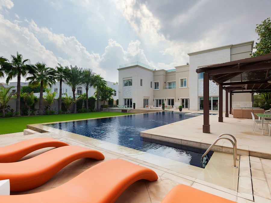 Emirates Hills villa | Top 10 largest homes in Dubai| LUXHABITAT