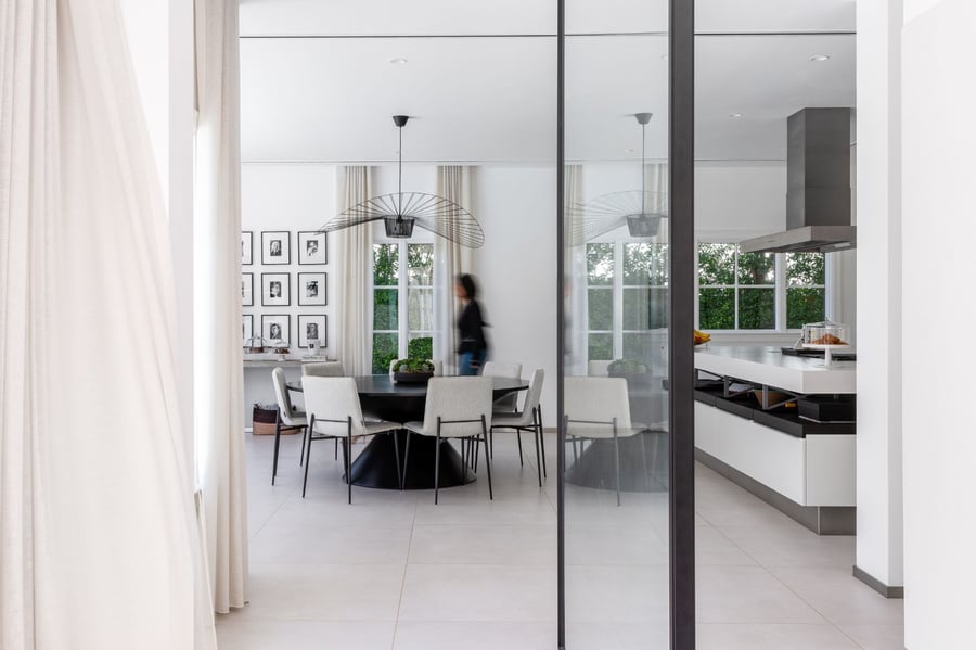 Jumeirah Golf Estates villa living room | Luxhabitat Dubai