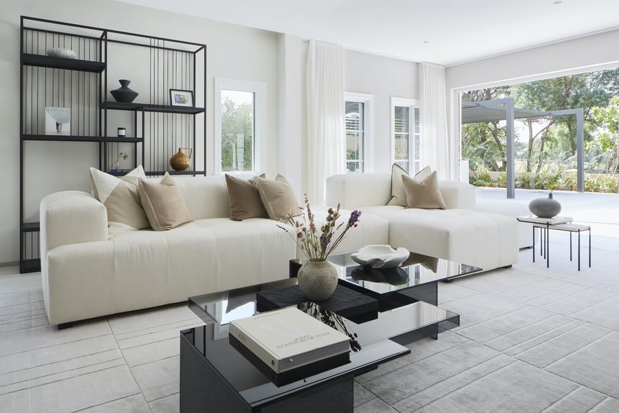 Jumeirah Golf Estates villa living room | Luxhabitat Dubai