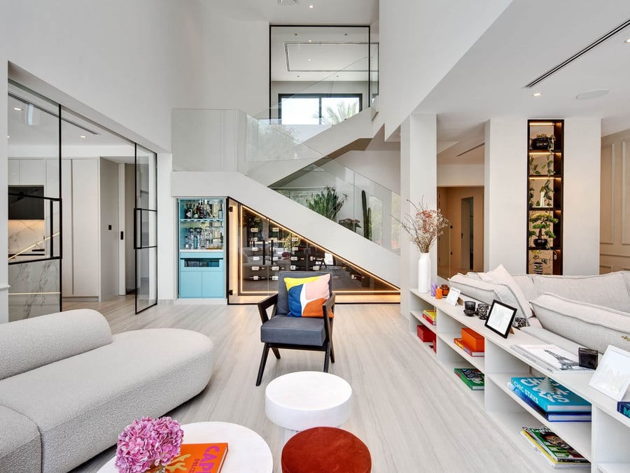 European clusters jumeirah islands villa living room | Luxhabitat Dubai