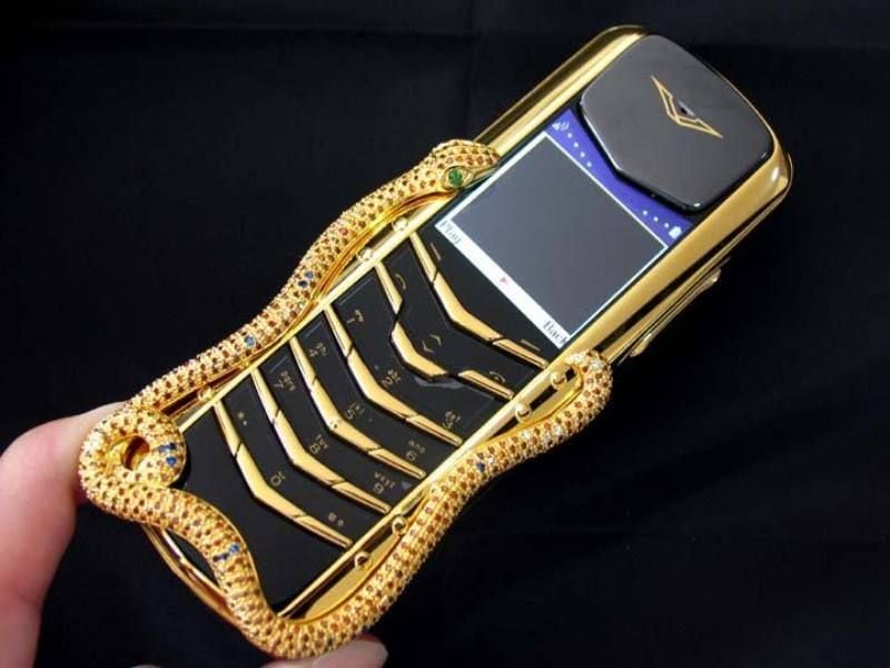 Top 10 most expensive mobile phones in the world | Vertu Signature Cobra