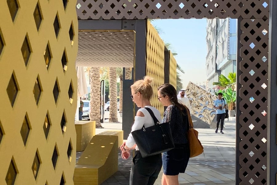 Umbra by Tinkah & Finsa