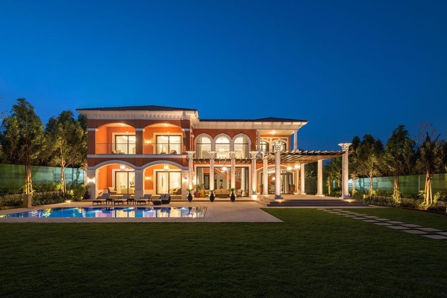 XXII carat villa facade