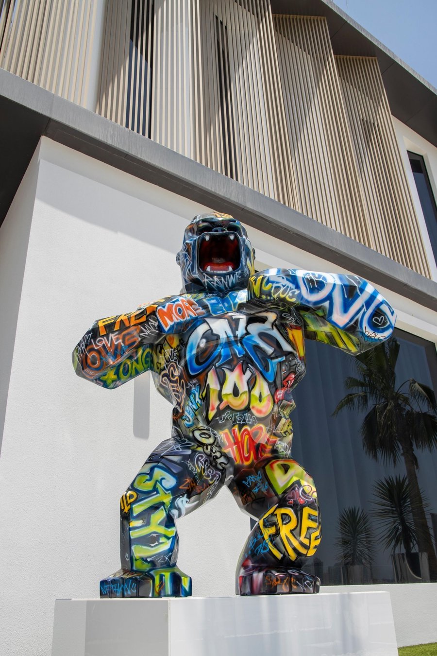 Wild Kong by Richard Orlinski