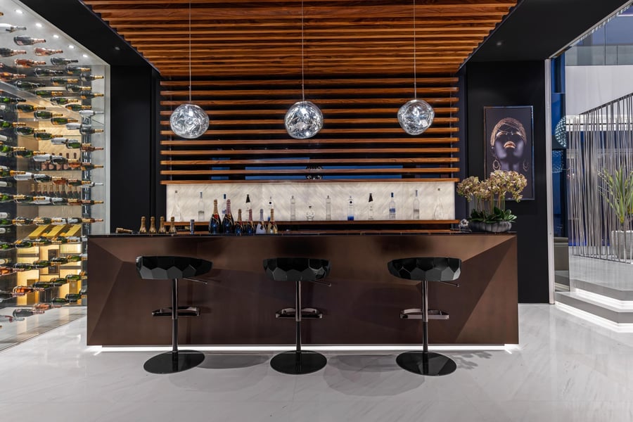 Bar area One100 Palm