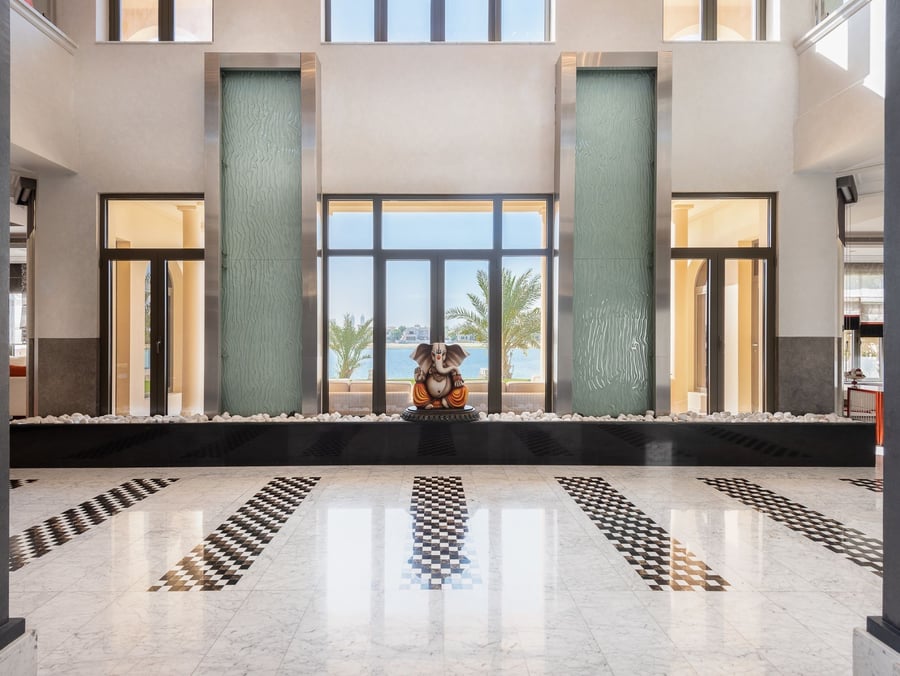 Signature villa foyer, Palm Jumeirah