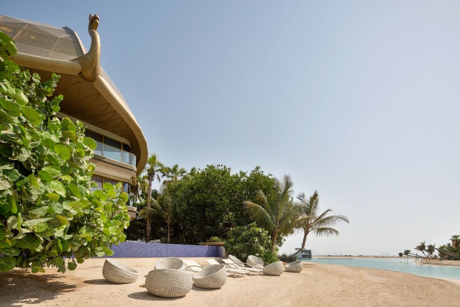 Lush greenery - Sweden villa