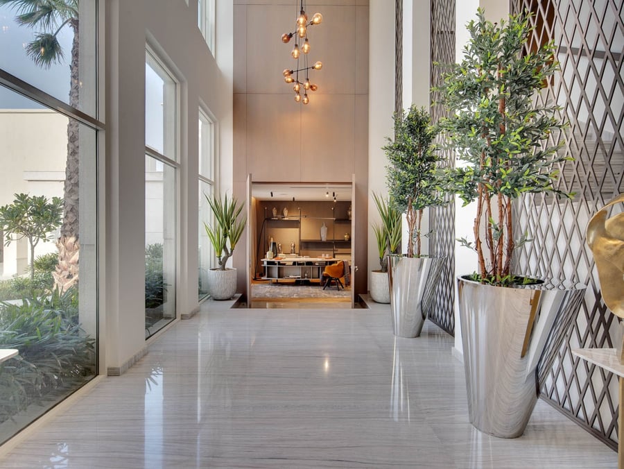 Emirates Hills villa LUXHABITAT